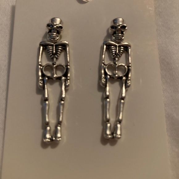 Halloween skeleton earrings - Picture 2 of 2